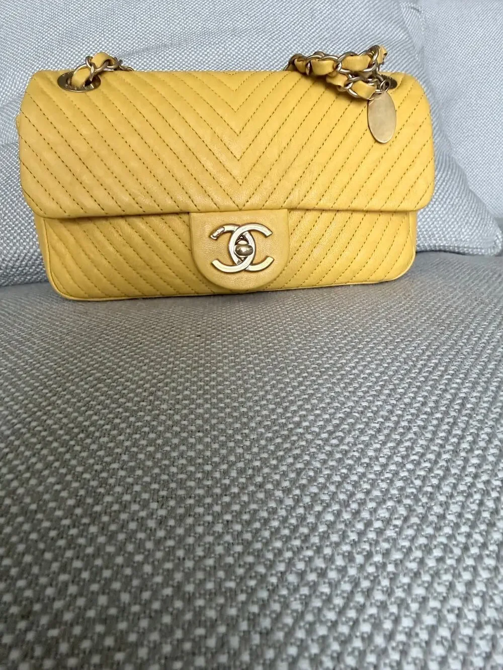 SALE $$$ CHANEL Small Single Flap Chevron Yellow Caviar Crossbody Bag GHW charm